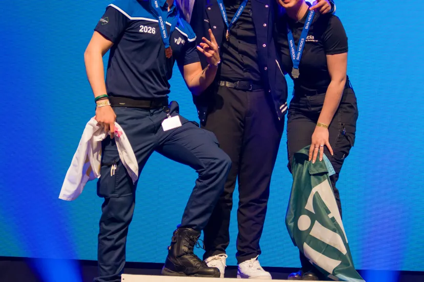 Selina schittert op het podium ©WorldSkills Netherlands