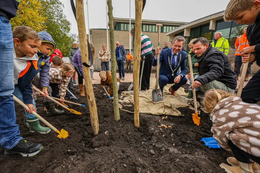 20261026_JKM_Boom-planten-50000ste-inwoner-NOP-1