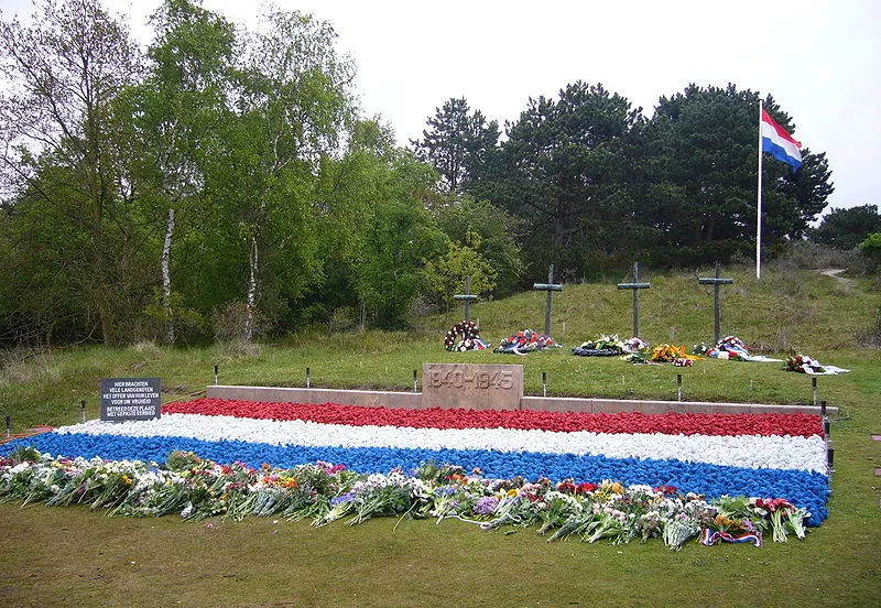 herdenking dodenherdenking waalsdorpervlakte cc by sa 20 pvt pauline wikimedia