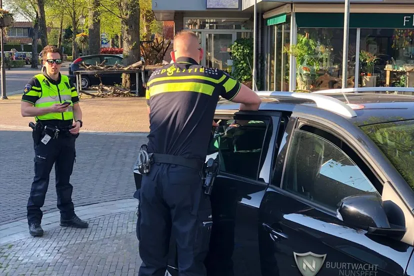 hond auto april hitte buurtwacht fb