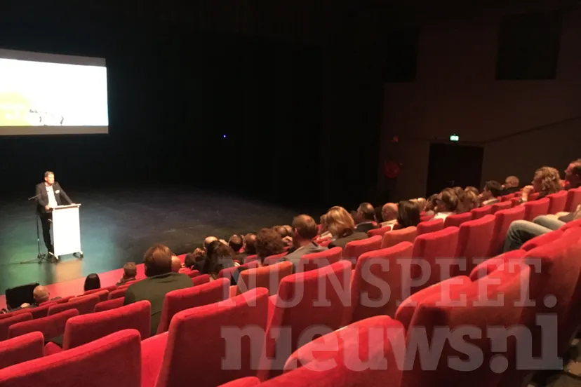 nunspeet uit de kunst presentatie oktober 2017 w nnn