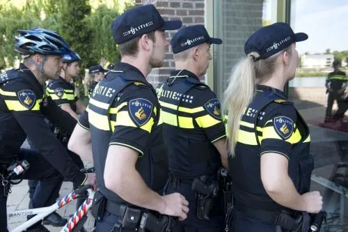 politie uniform opzij agent politienl