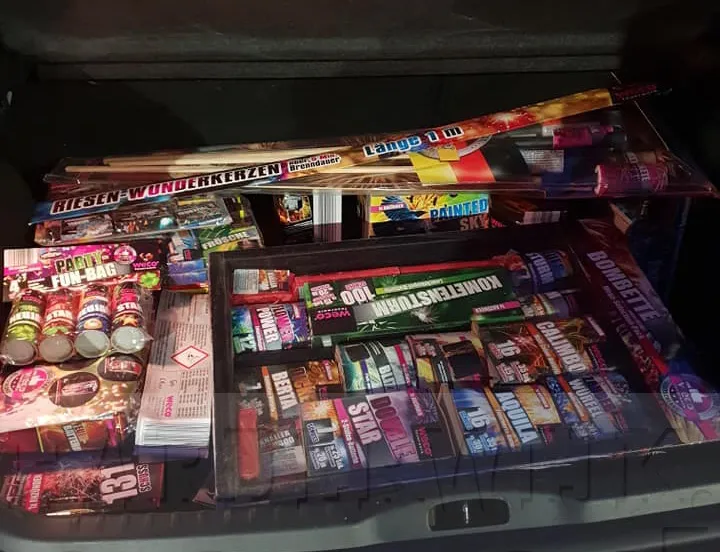 vuurwerk auto watermerk1