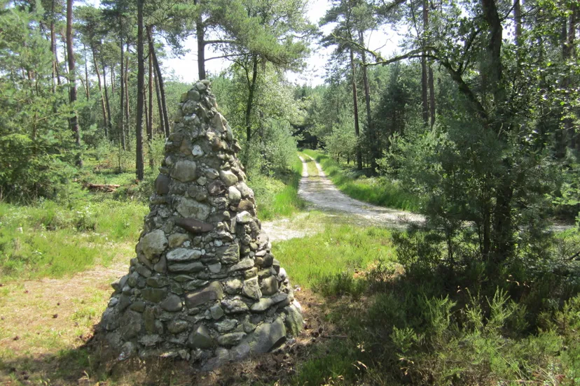 waterwerk van beuningen pyramide flickr cc0 wikimedia