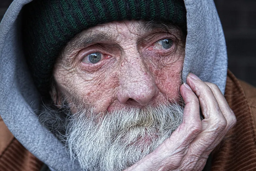 hoddie homeless homelessness 35011 e1527758502928