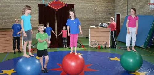 cqsihzhmu7fylkpv5thf6vf16 circusschool