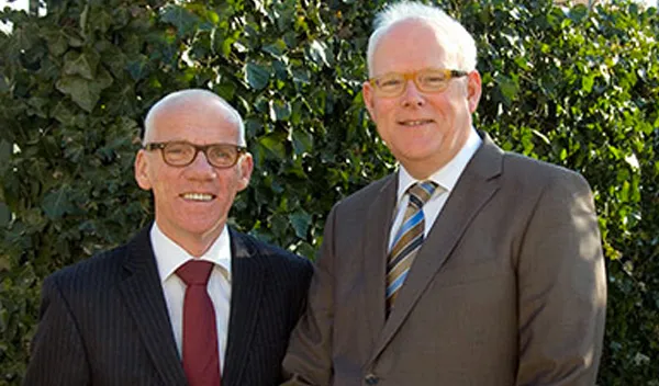 kqq9baqj7fdm985k2f475zvzc pooye