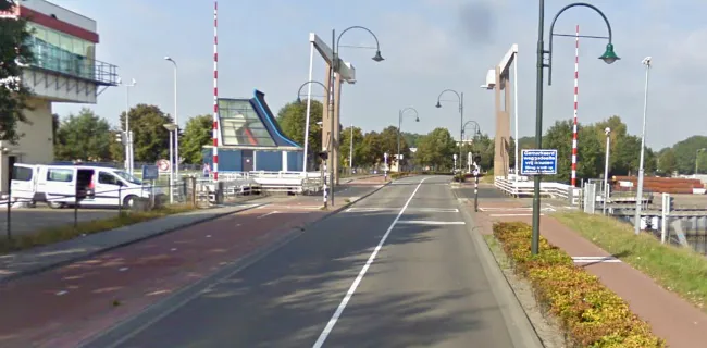 e1299xlmqg3mgtyuqnj0qemee sluis 1