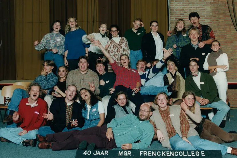 f4ybbfxv4fuyohwd51y2xxvfw foto reunie 40 jaar verkleind