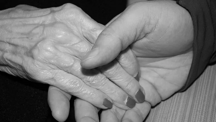 oude handen mantelzorg