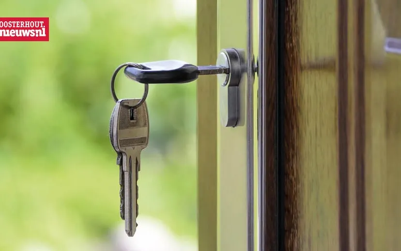sleutel deur huisdeur