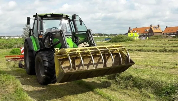tractor met voorlader