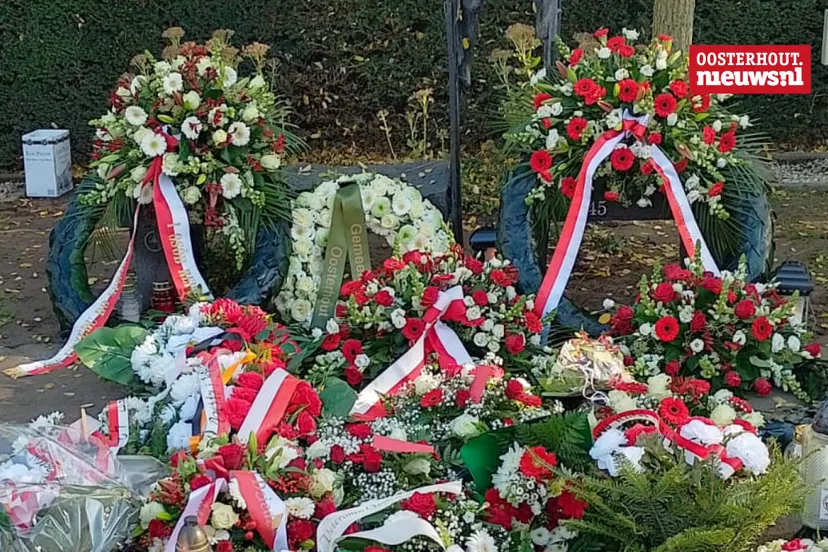 bloemen pools ereveld