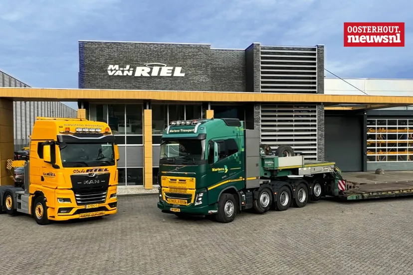 _Van Riel + Martens Transport