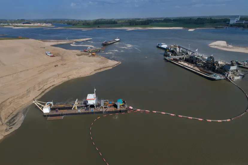 123 7fce167e228ae82f472010bf0d424131