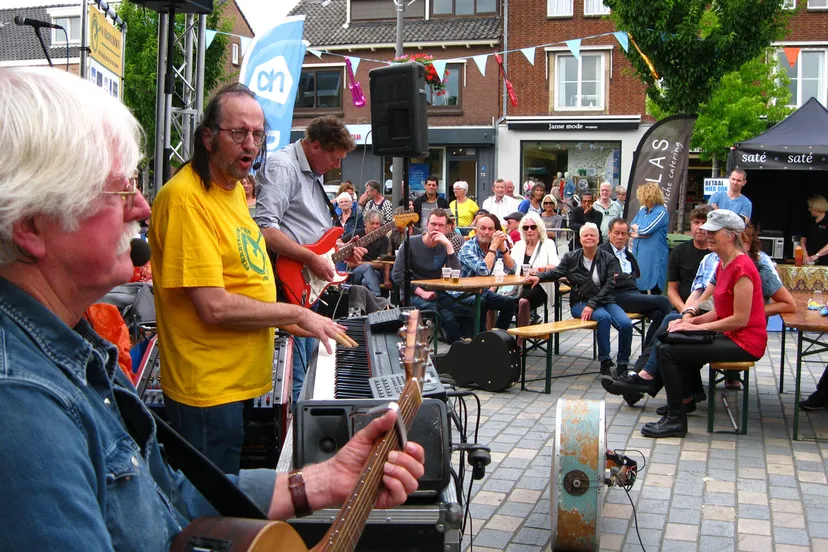 2019 06 15 1453 optreden slotact the amazing stroopwafels