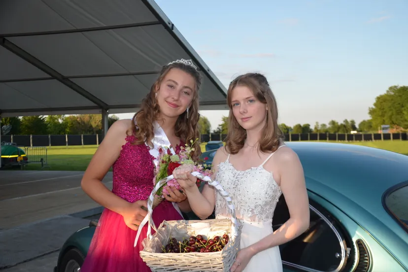 2022 kersenkoningin en hofdame 7