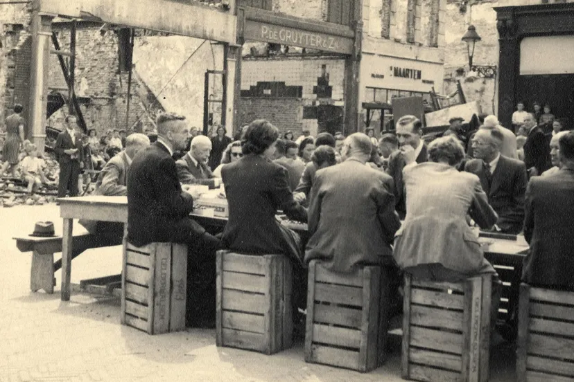 20240403 nb keuzevrijheid overbetuwe flipje en streekmuseum kersen eten tussen het puin klein