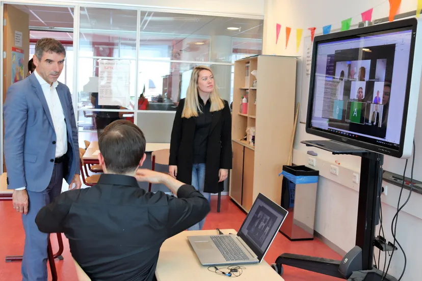 4303 4a26c17dae30b86df6bff3896b7c5bd4