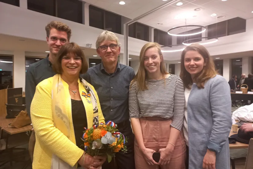 dorien kloosterman van kamperdijk met haar gezin ko 24032022