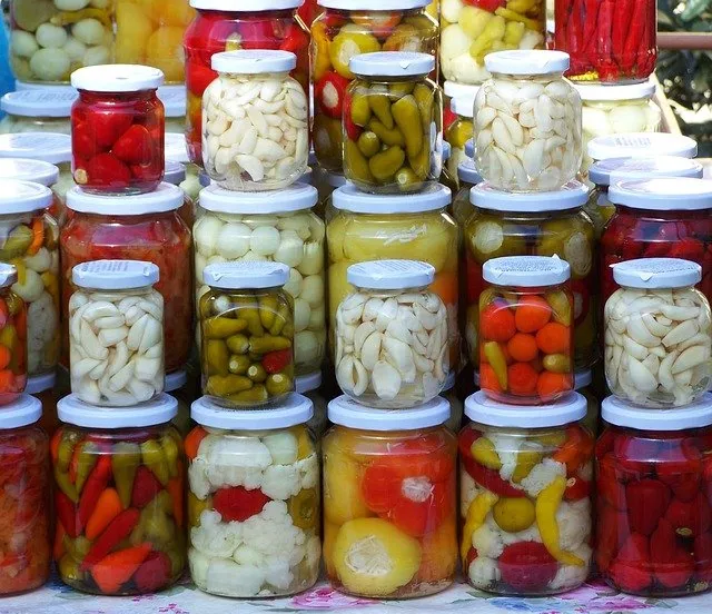 pickled vegetables 2110970 640