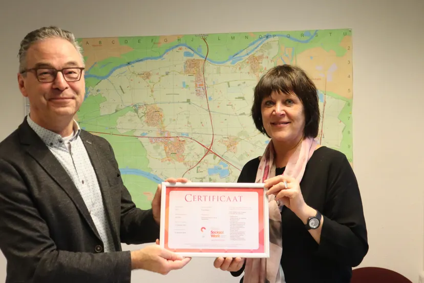 uitreiking certificaat sociaal werk