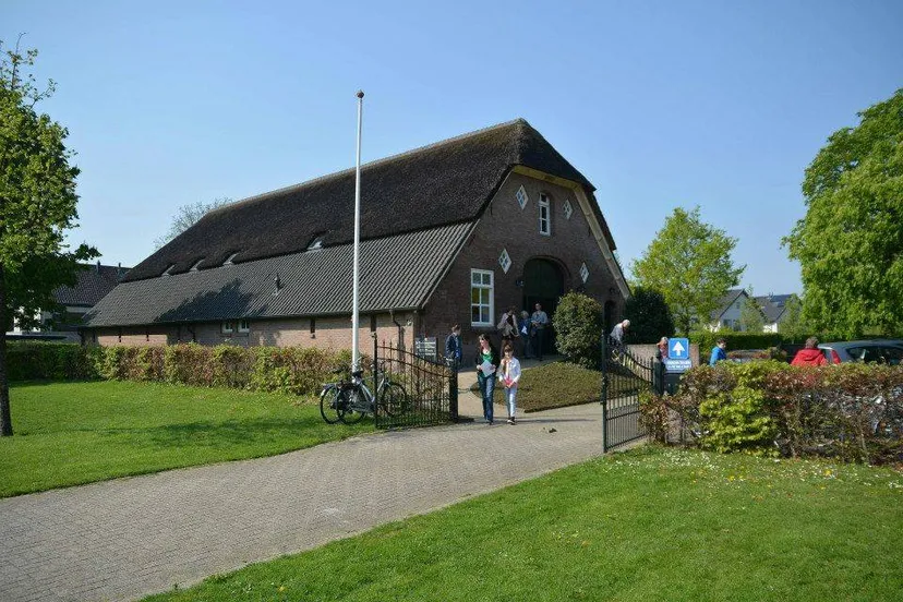 Vloedschuur. kerkbalans.