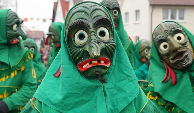 Groen masker Hans Pixabay