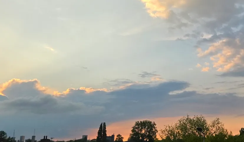 lichtende nachtwolken Schermafbeelding 2026-05-19 151023