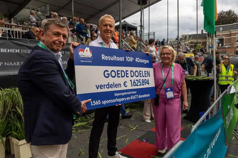 Bert van Meegen, Stichting DE 4DAAGSE