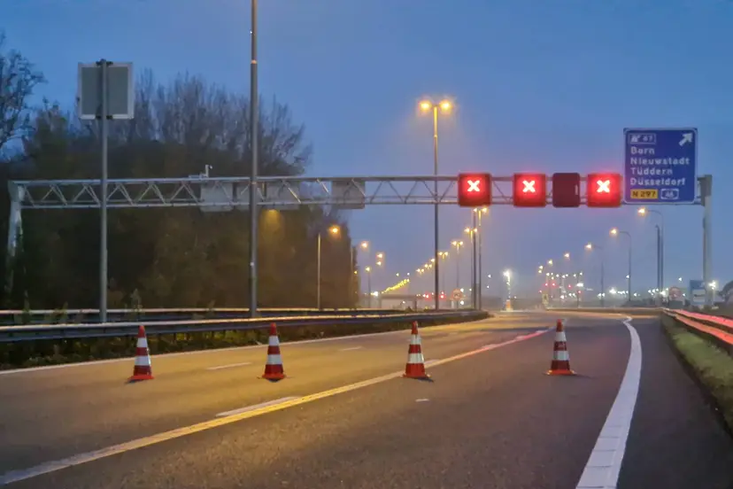 Afgesloten snelweg Born (1)