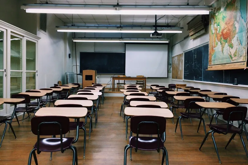 classroom 2093743 1920