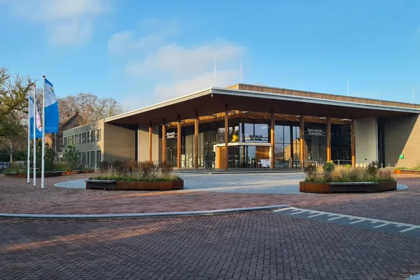 gemeentehuis peel en maas