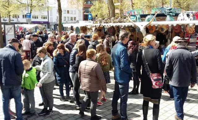 paasmarkt panningen
