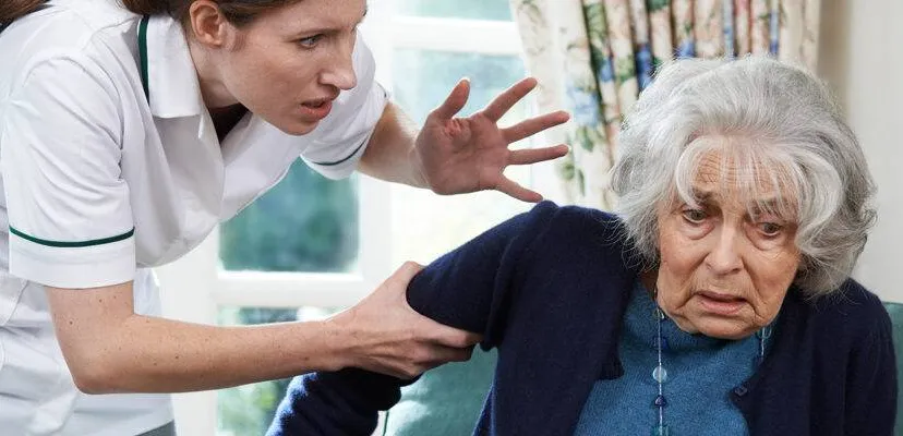 oudermishandeling shutterstock 1100 400 890x400
