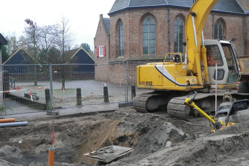 werkzaamheden bouw graafmachine hq foto jan krist