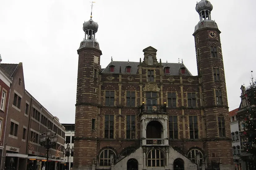 1024px venlo stadhuis 2