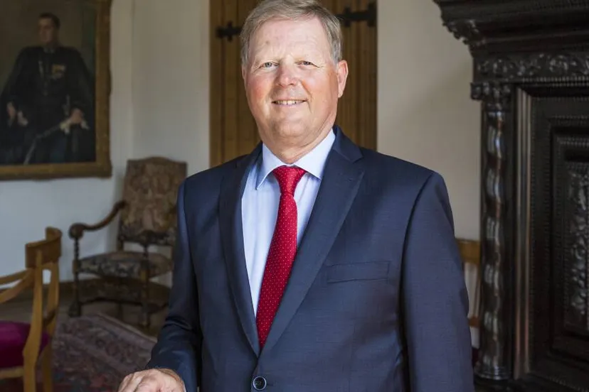 1331 59b6380 ad roest