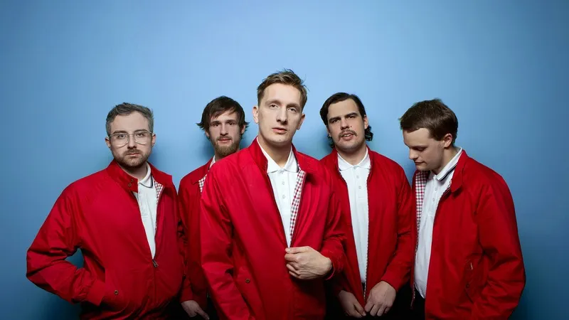 153139032737816 119817108 800