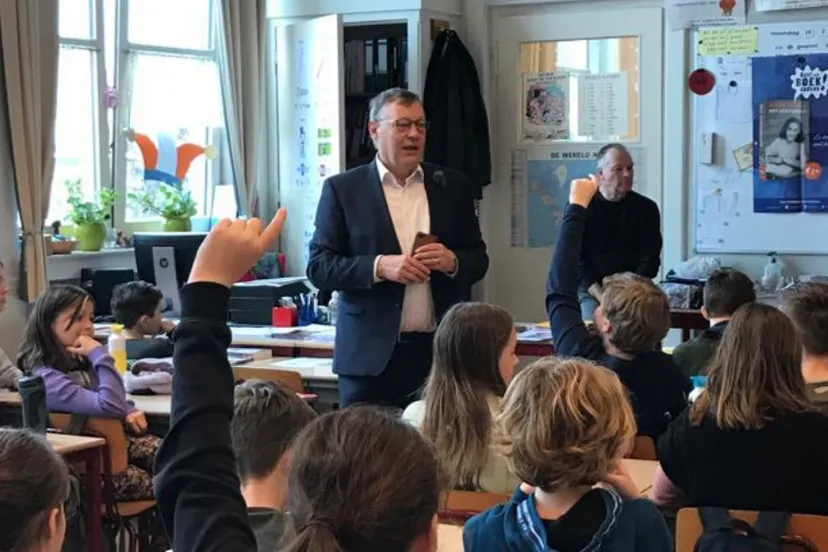 1537 geef een boek cadeau 2