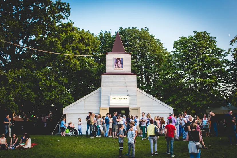 20150821 vrijdag grenswerk kerk pam van den broek 1
