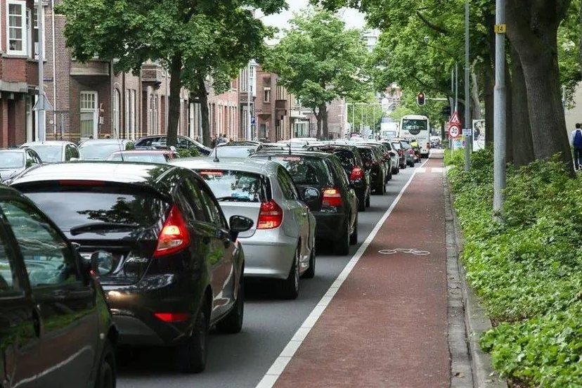 495 parkeren arsenaal autos