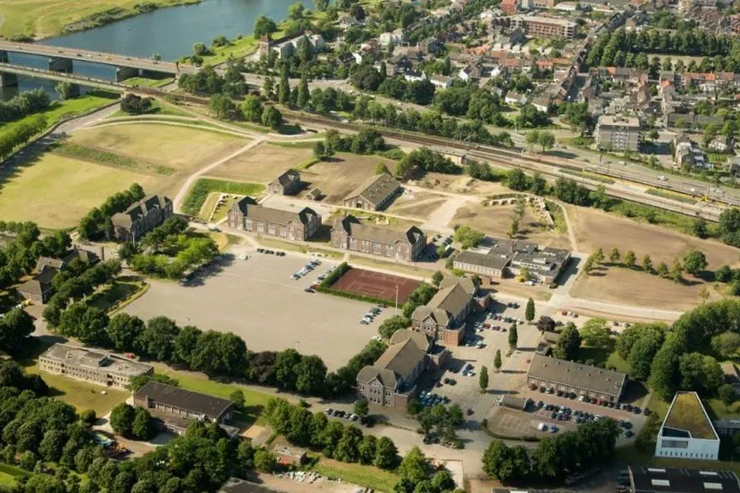 516 luchtfoto kazerne kwartier