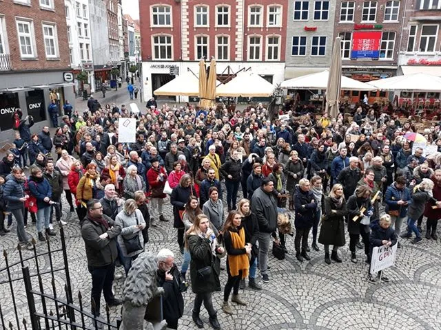 74431794 502250300503620 3316191571191267328 n