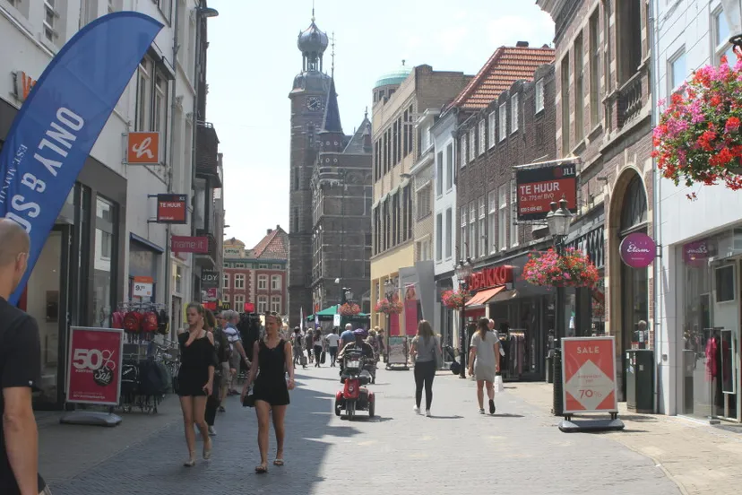 907 binnenstad uitstallingen