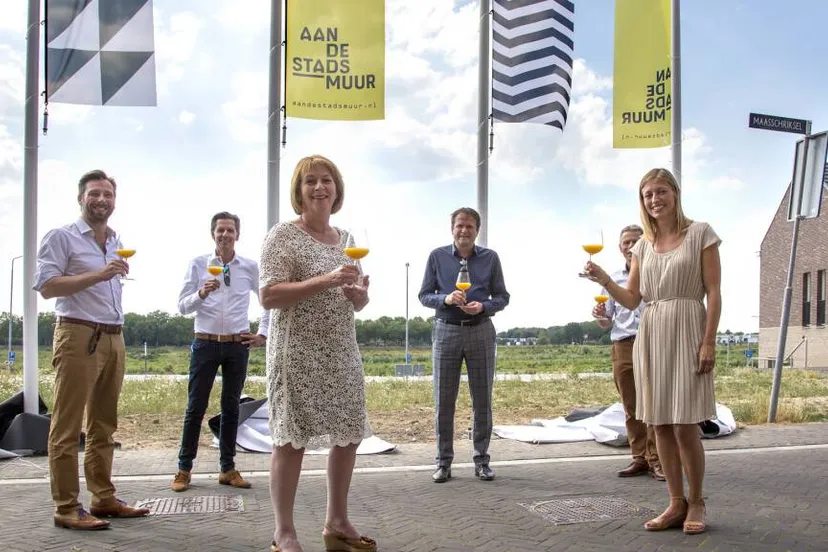 929 aan de stadsmuur