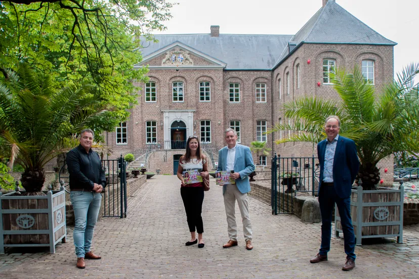 burgemeester scholten opent tuinseizoen kasteeltuinen arcen
