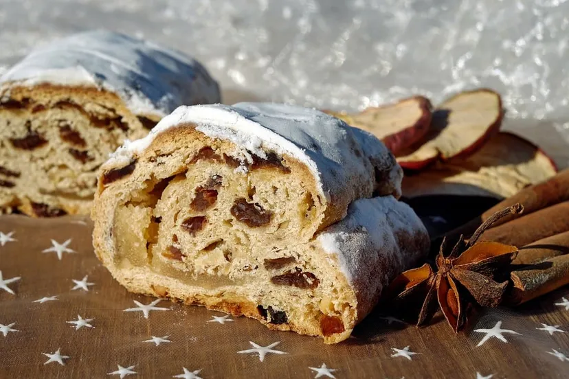 christmas stollen 2903847 960 720