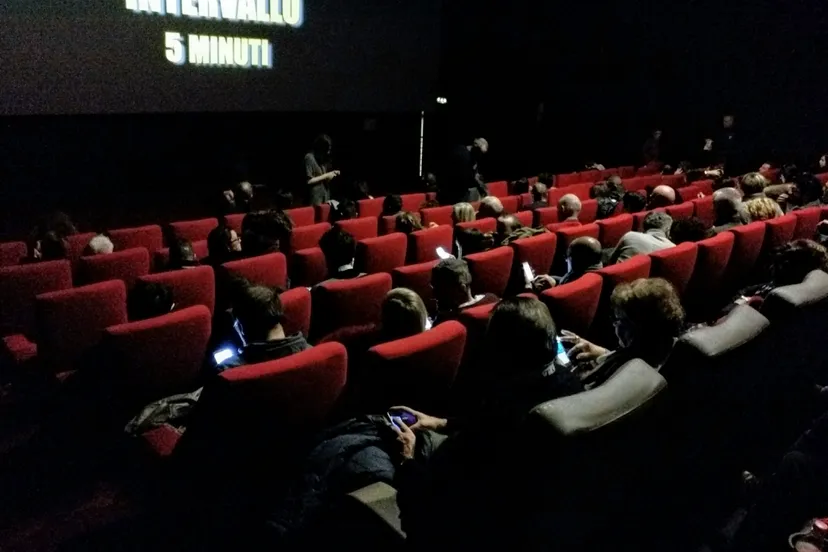 cinema smartphone wikipedia