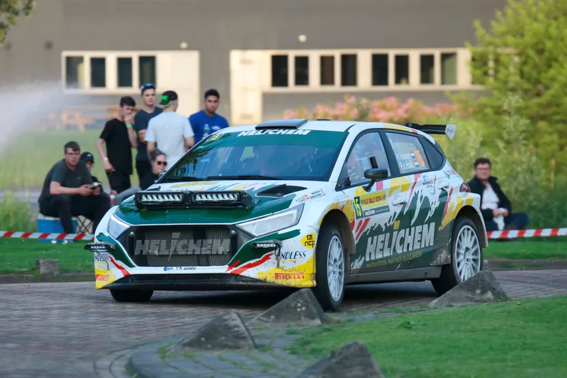 helichem rally team henk vossen en navigator harmen scholtalbers kijken uit naar hun deelname met de helichem hyundai aan de gtc rally 240705